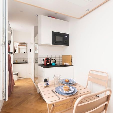 Super Central Mini Studio - 2 Pax, Murphy Bed Paris Luaran gambar