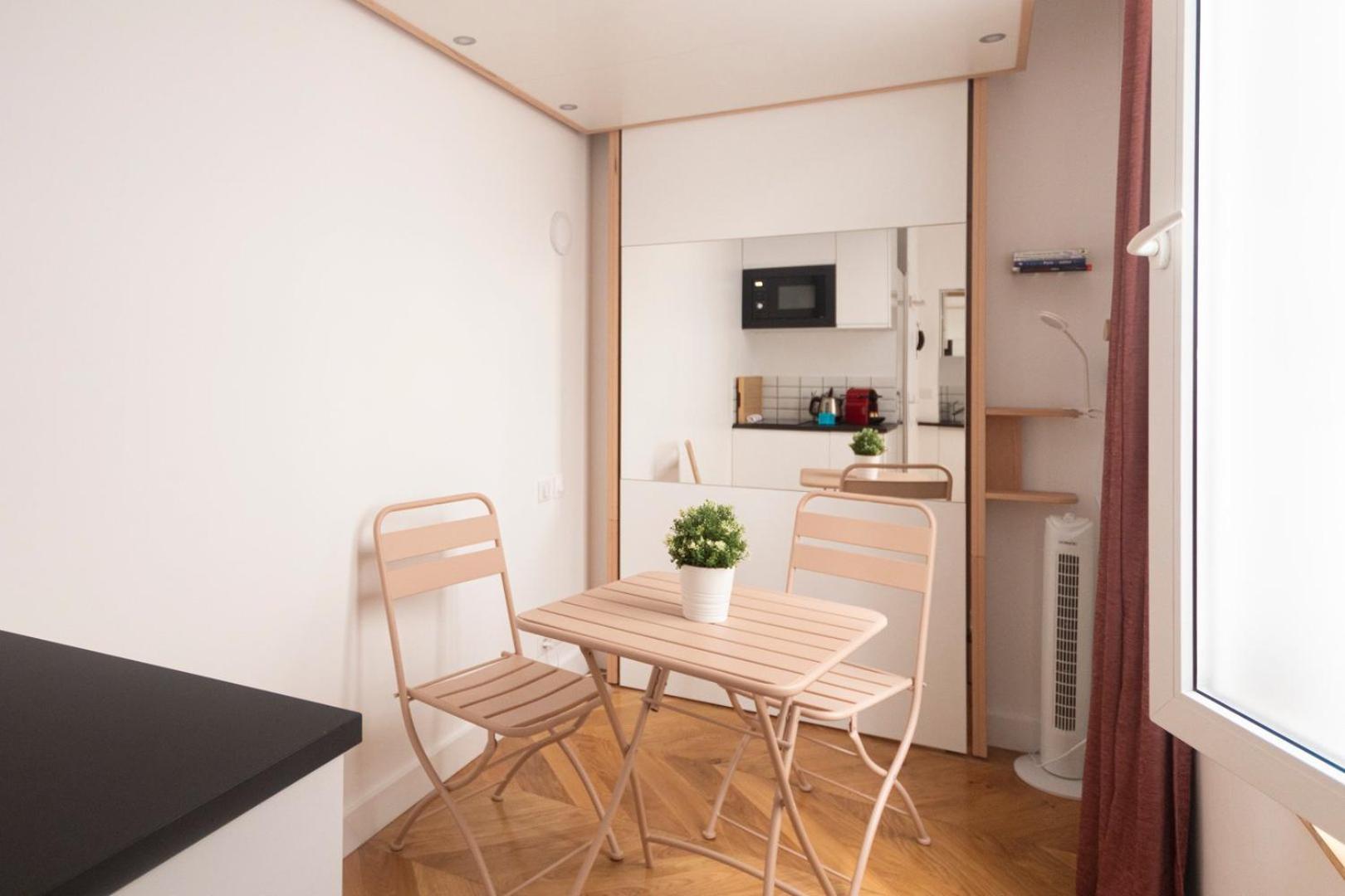 Super Central Mini Studio - 2 Pax, Murphy Bed Paris Luaran gambar
